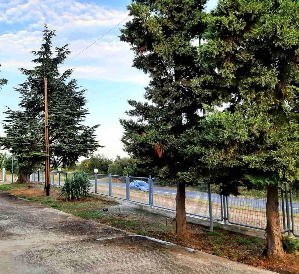 Castello Apartments Kalyves Polygyrou ภายนอก รูปภาพ